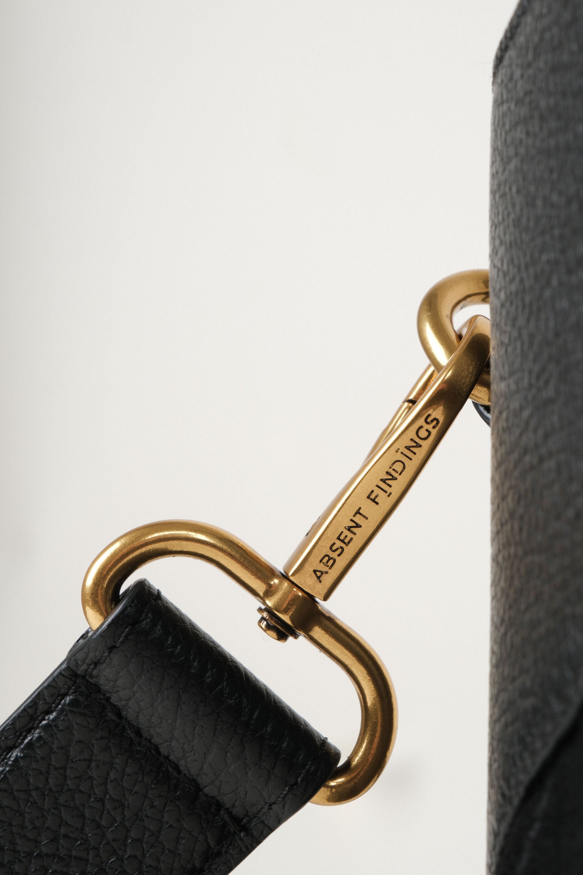 Black Gallery Bag (Medium)