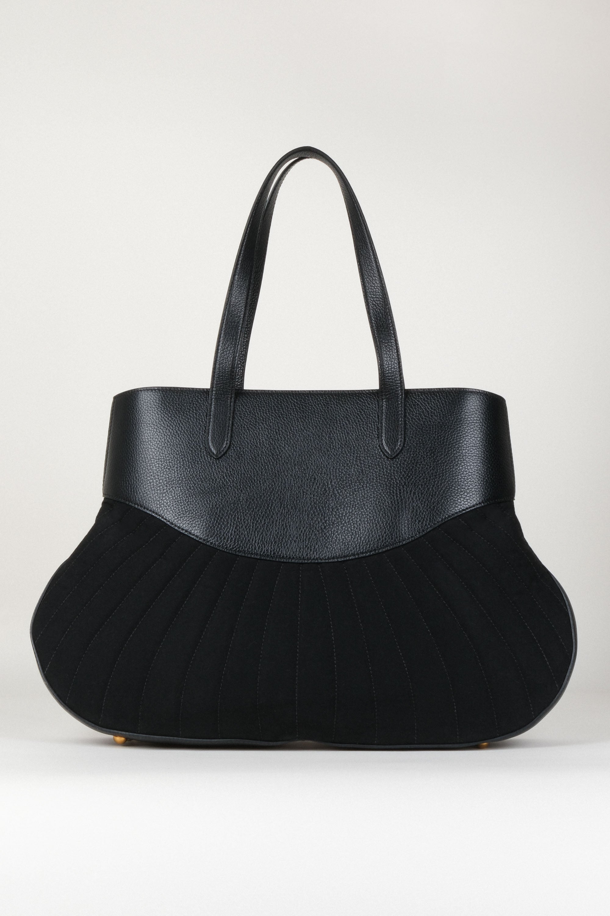 Black Studio Bag (Medium)