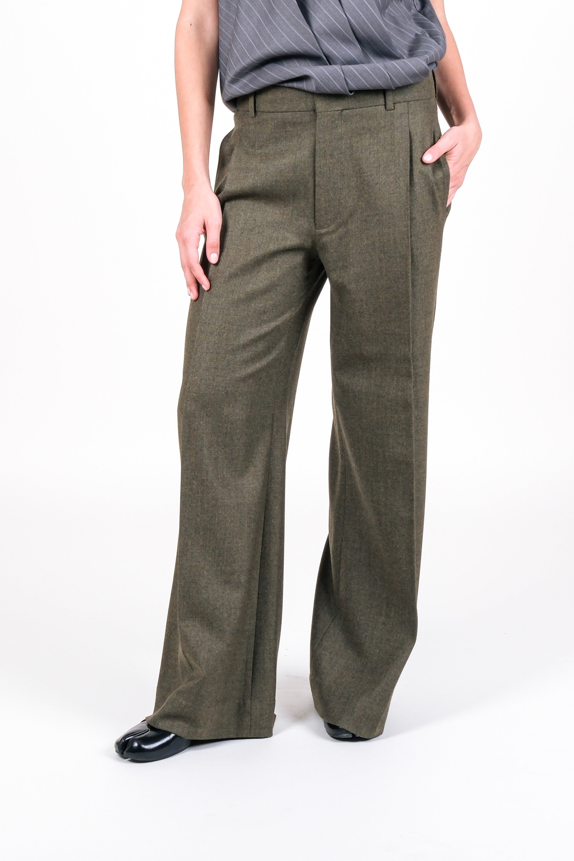 Classic Pleated Trousers